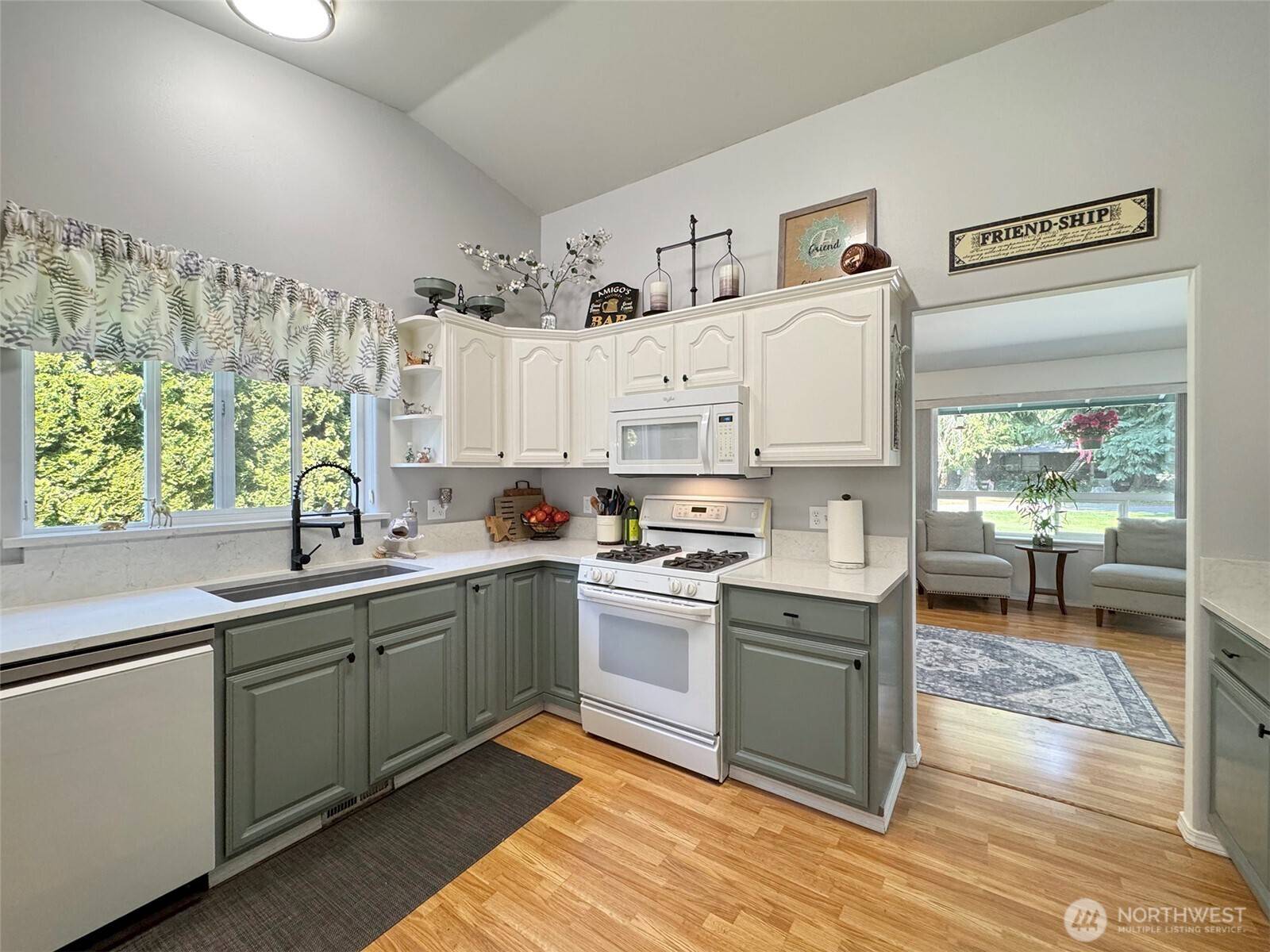 Sequim, WA 98382,401 Dungeness meadows