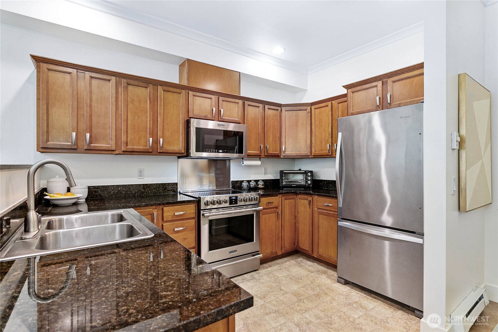 Bellingham, WA 98225,1015 Railroad AVE #405