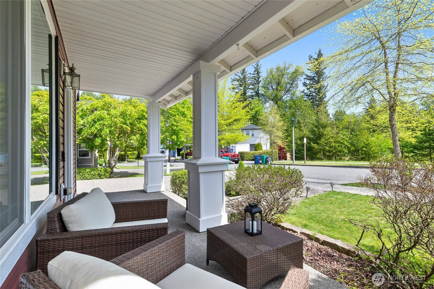 Snoqualmie, WA 98065,9405 Point AVE SE