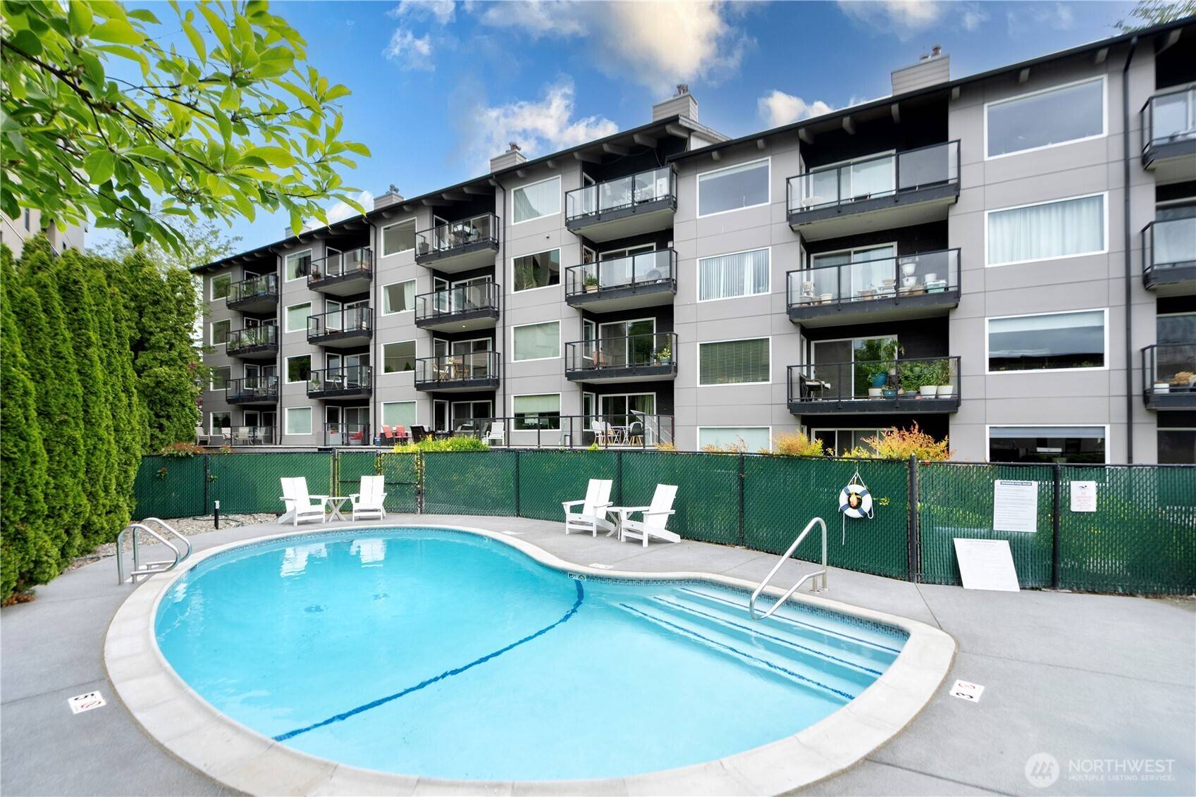 Kirkland, WA 98034,9201 NE Juanita DR #205