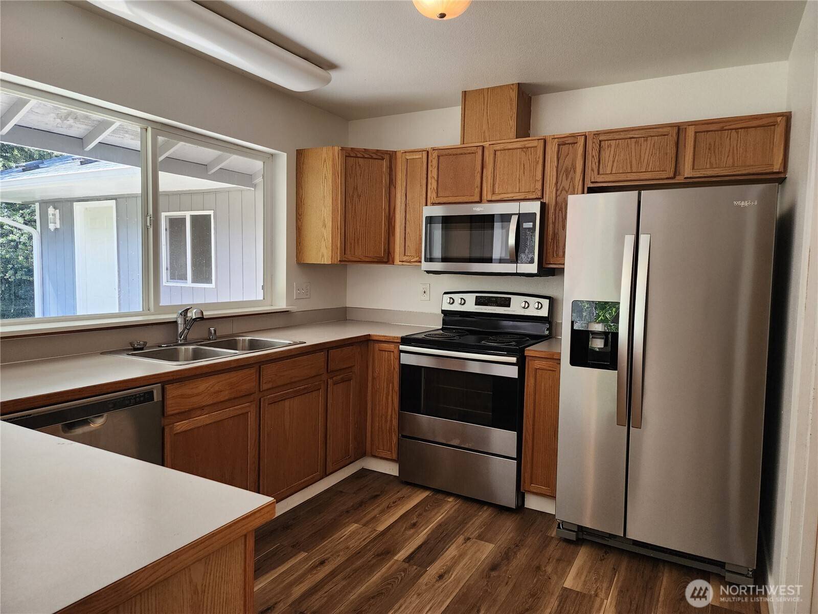Allyn, WA 98524,181 E Oakdale ST