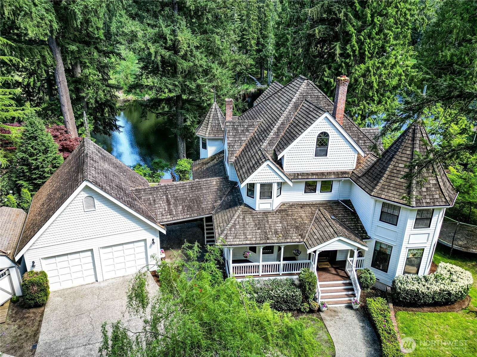 Woodinville, WA 98077,19524 230th AVE NE
