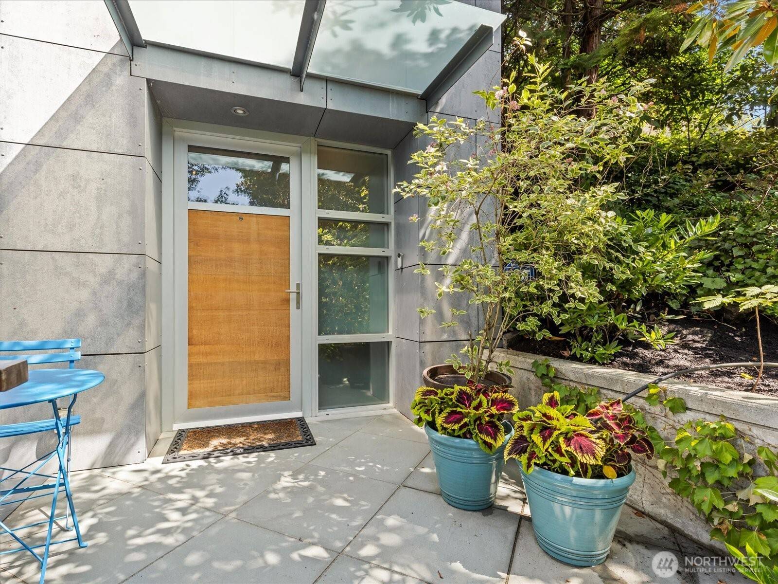 Seattle, WA 98112,3332 E Ford PL