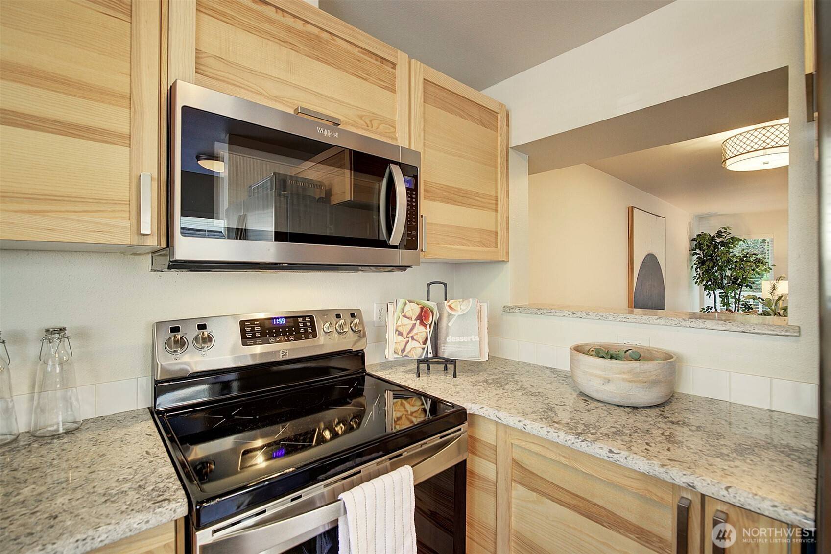 Bellevue, WA 98006,6689 SE Cougar Mountain WAY