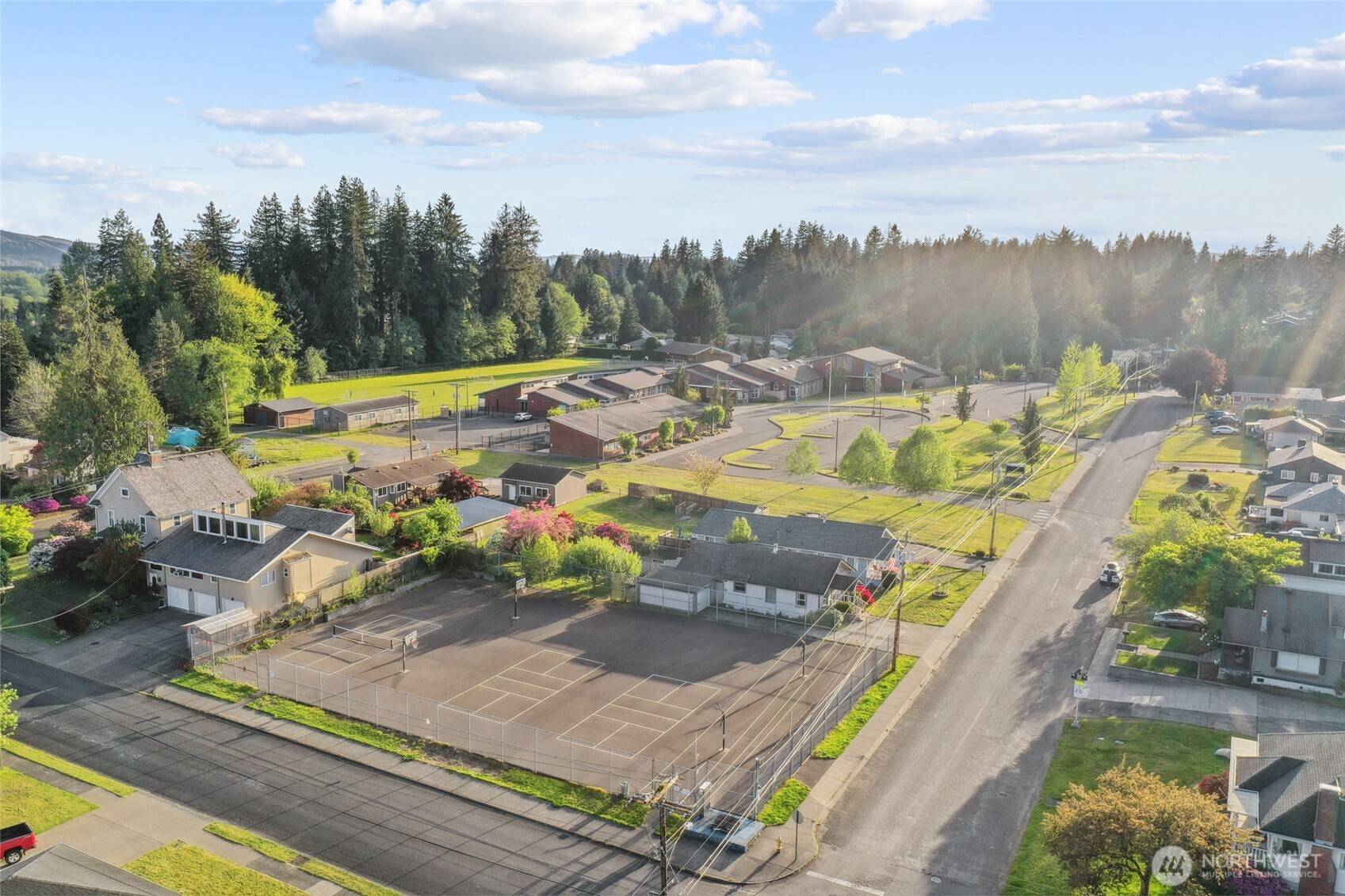 Montesano, WA 98563,415 W Simpson AVE