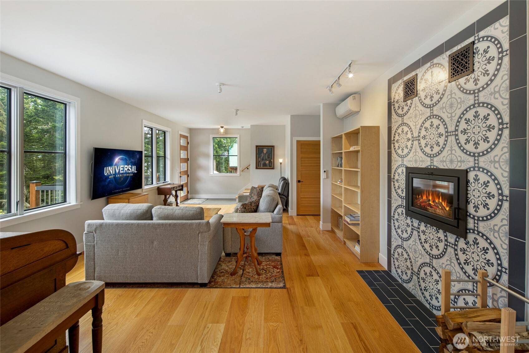 Friday Harbor, WA 98250,611 Nelson ST