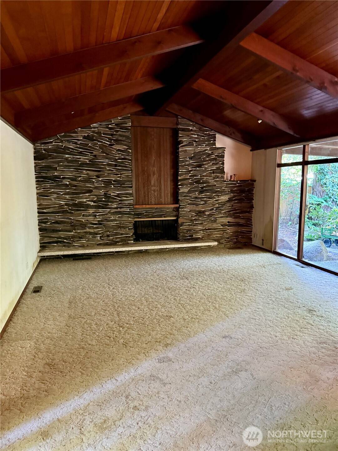 Edmonds, WA 98020,22526 98th AVE W