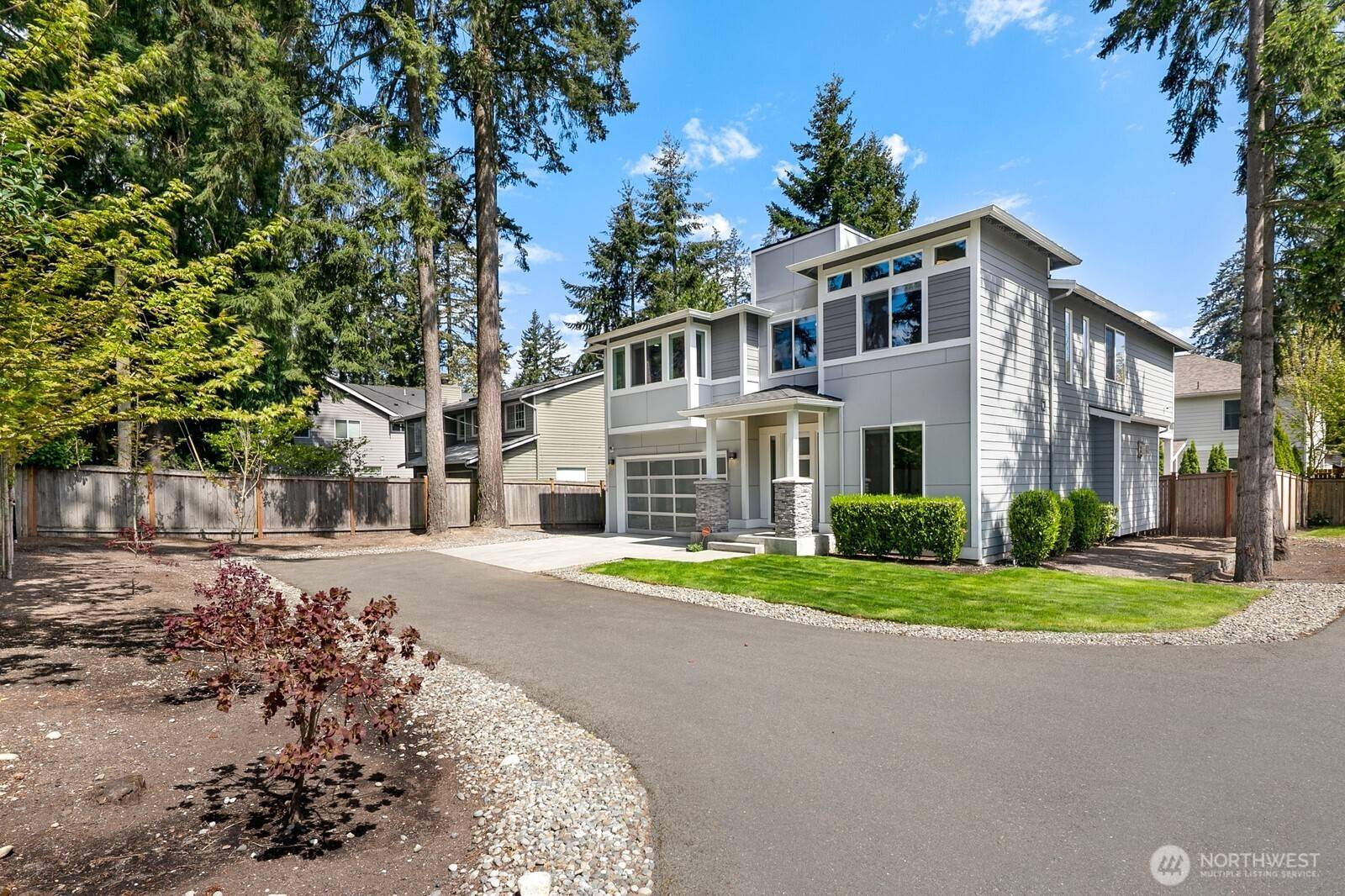 Shoreline, WA 98133,15214 Dayton AVE N