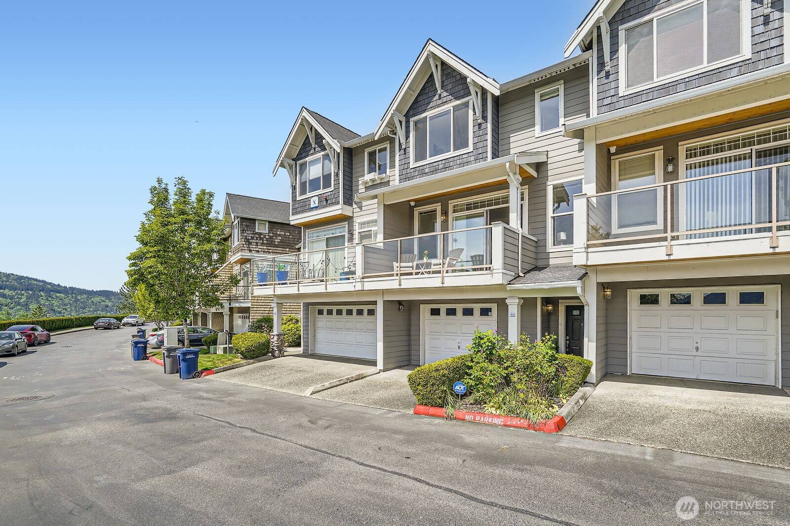 Issaquah, WA 98029,23120 SE Black Nugget Rd #X2
