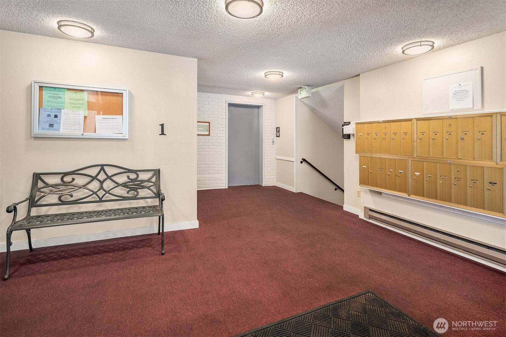 University Place, WA 98466,4501 Grandview DR W #T-105