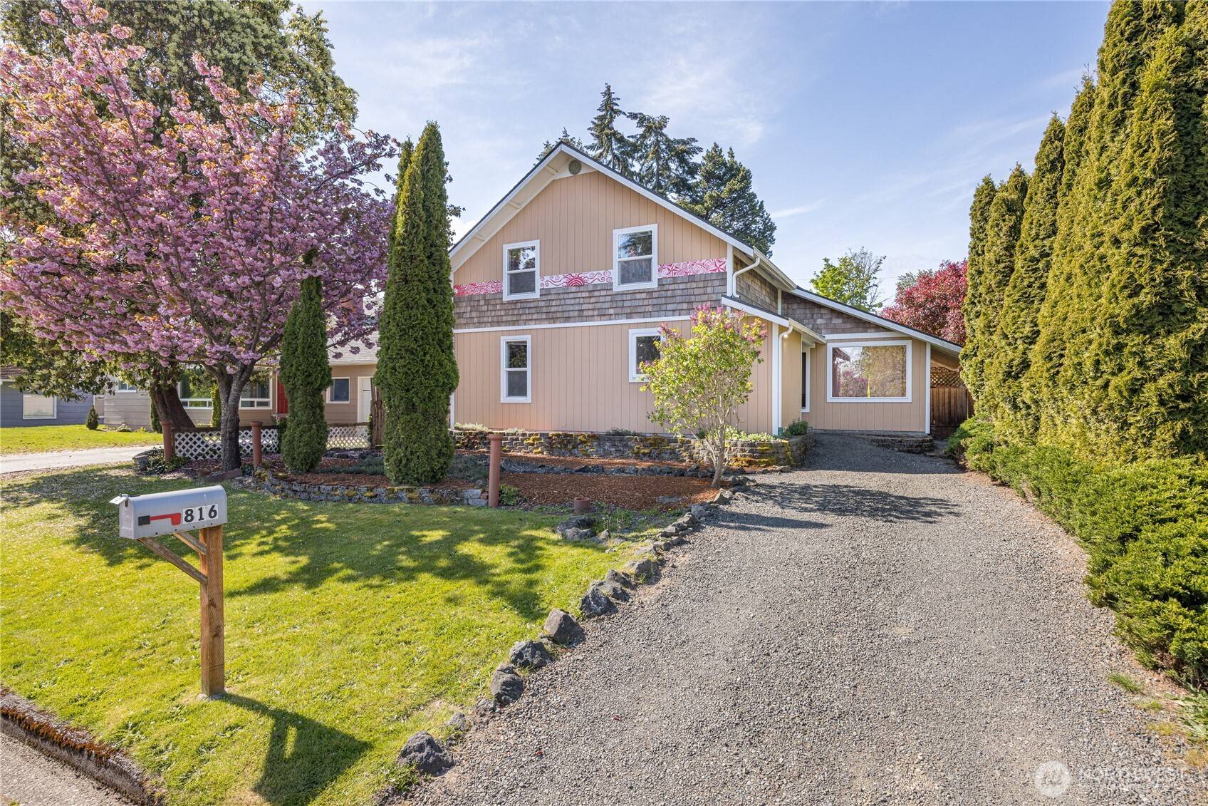 Port Angeles, WA 98363,816 W 14th ST