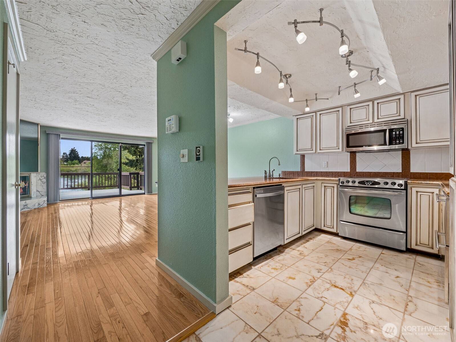 Federal Way, WA 98003,1207 S 308th ST #41