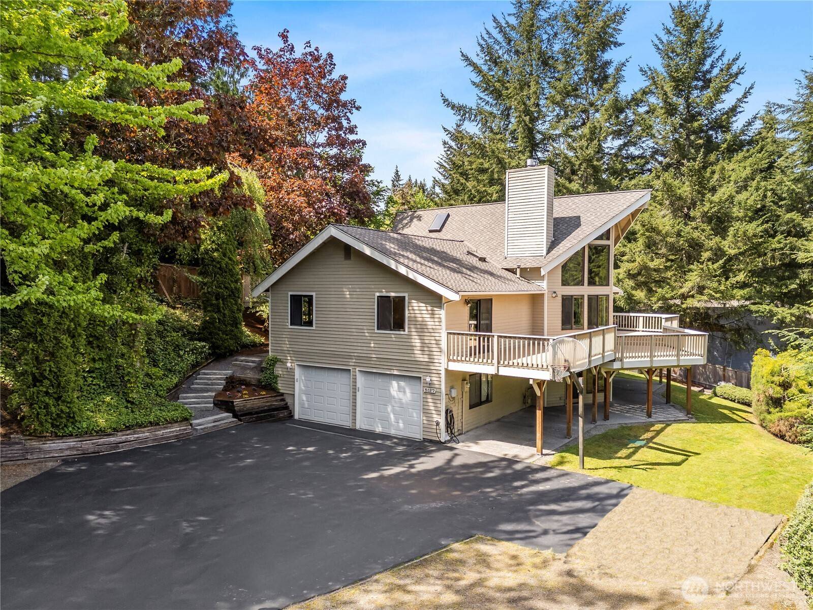 Woodinville, WA 98072,5127 215th ST SE