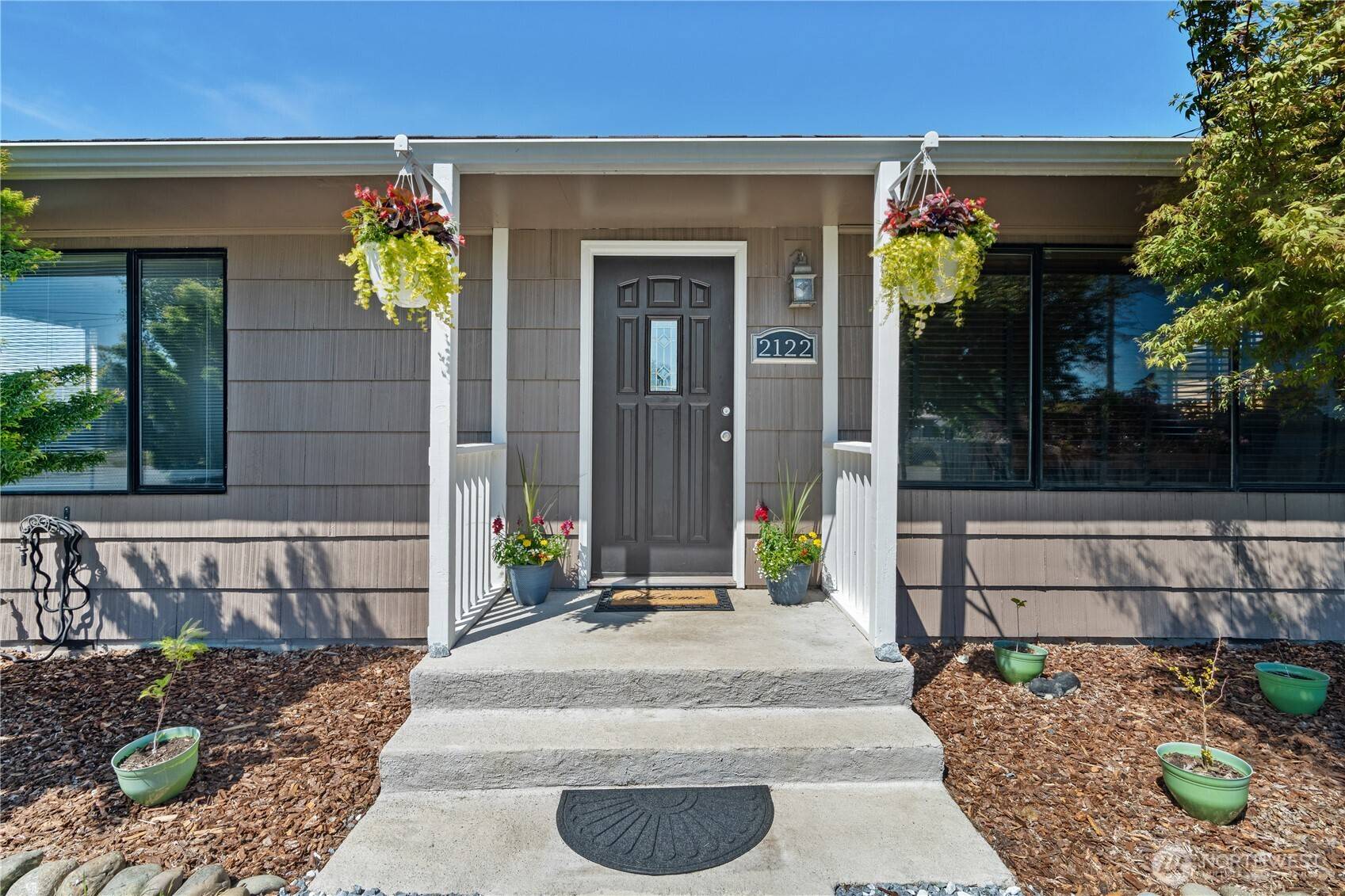Aberdeen, WA 98520,2122 Bay AVE