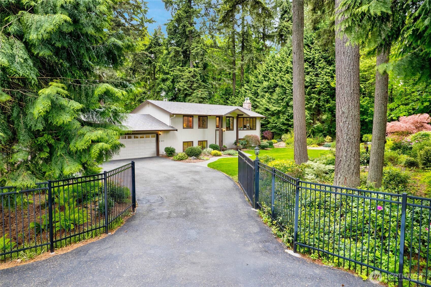 Woodinville, WA 98072,16113 161st AVE NE