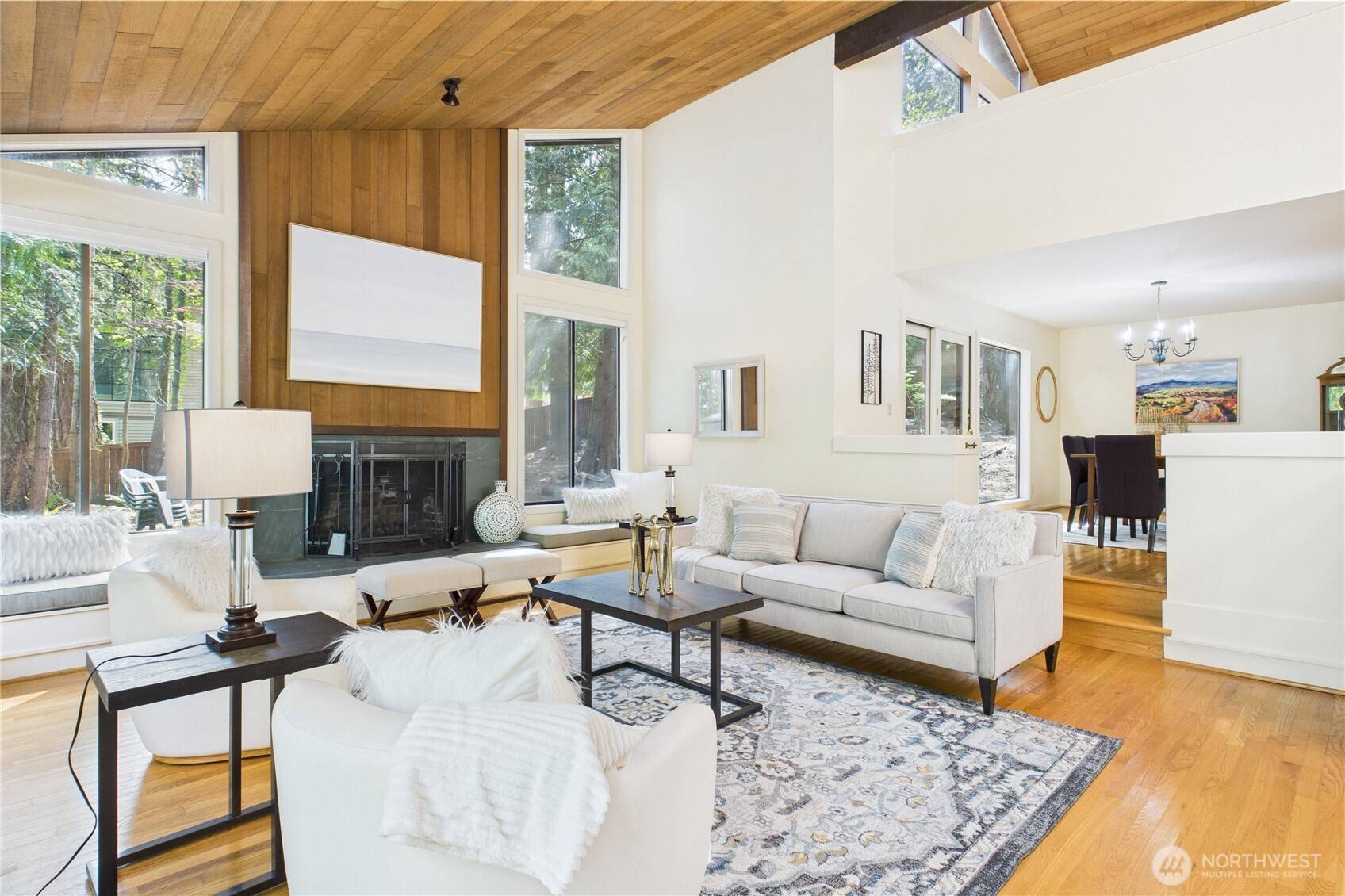 Redmond, WA 98052,2861 W Lake Sammamish Pkwy NE