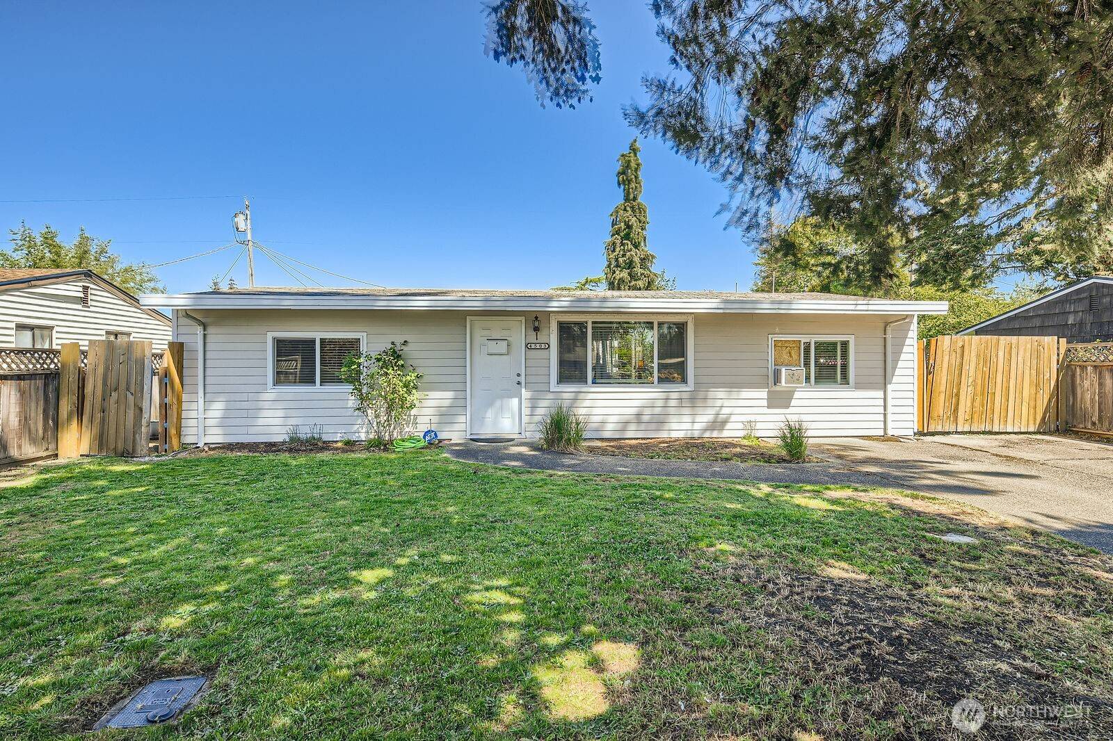 Lakewood, WA 98499,4503 Yew LN SW