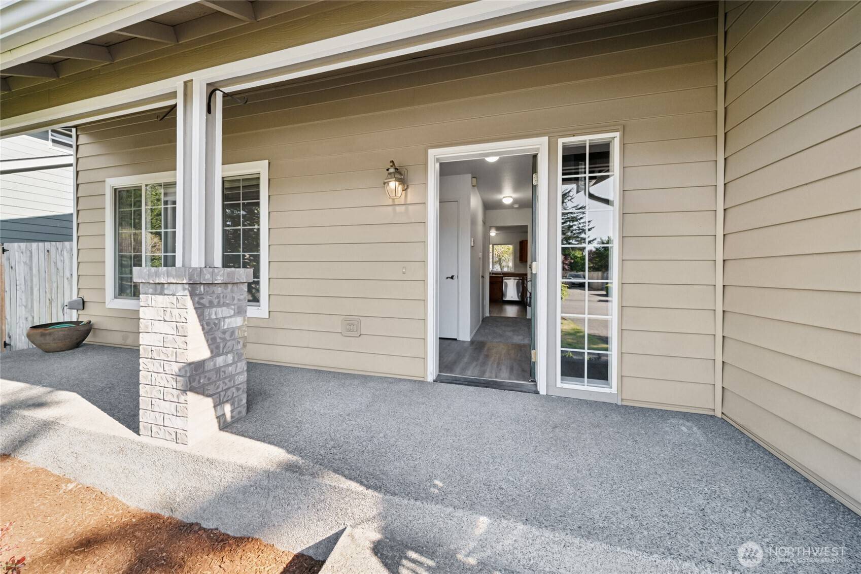 Maple Valley, WA 98038,24212 SE 261st PL