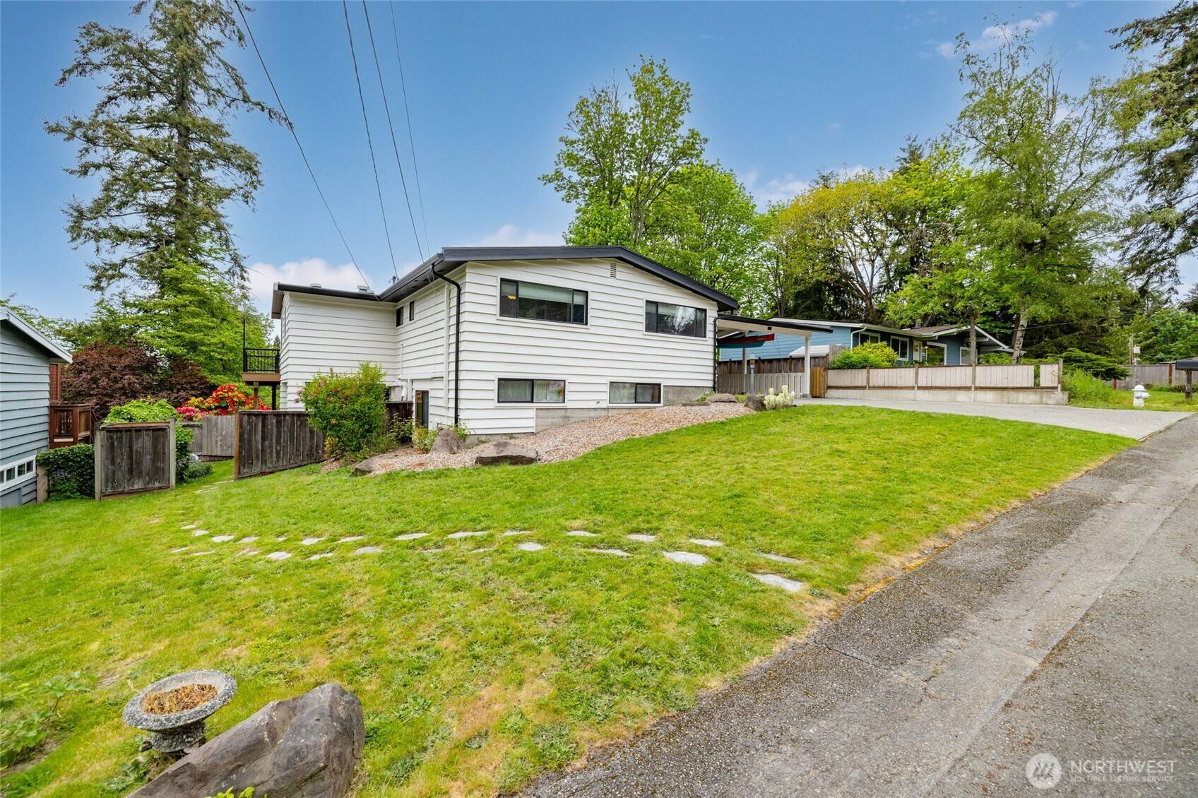 Kenmore, WA 98028,6826 NE 149th ST