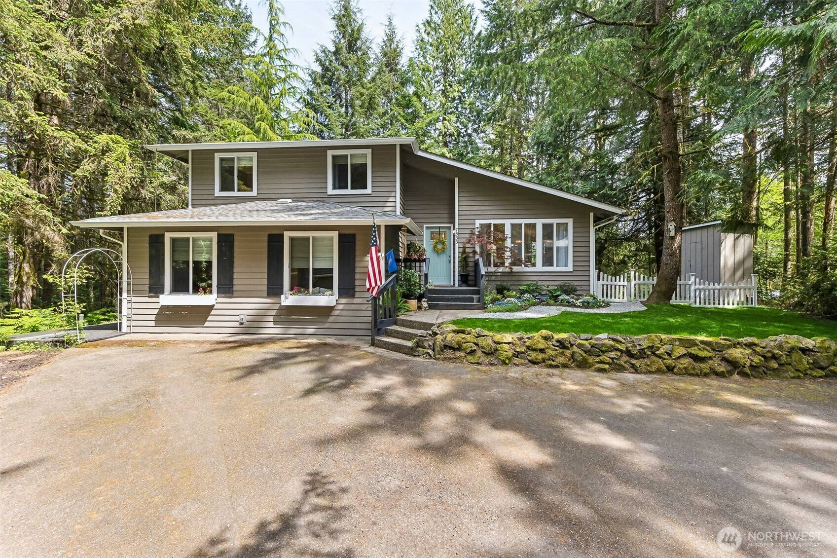 Port Orchard, WA 98367,7533 Ebbert DR SE