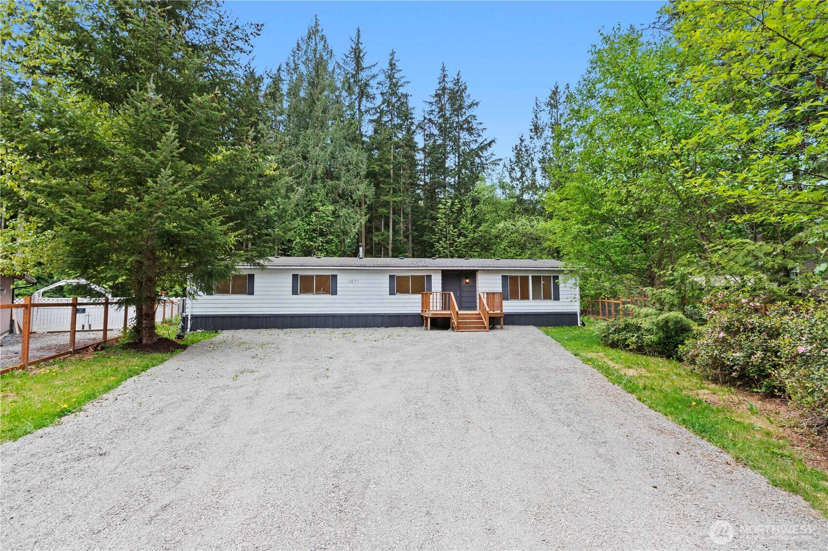 Maple Falls, WA 98266,1071 Red Valley LN