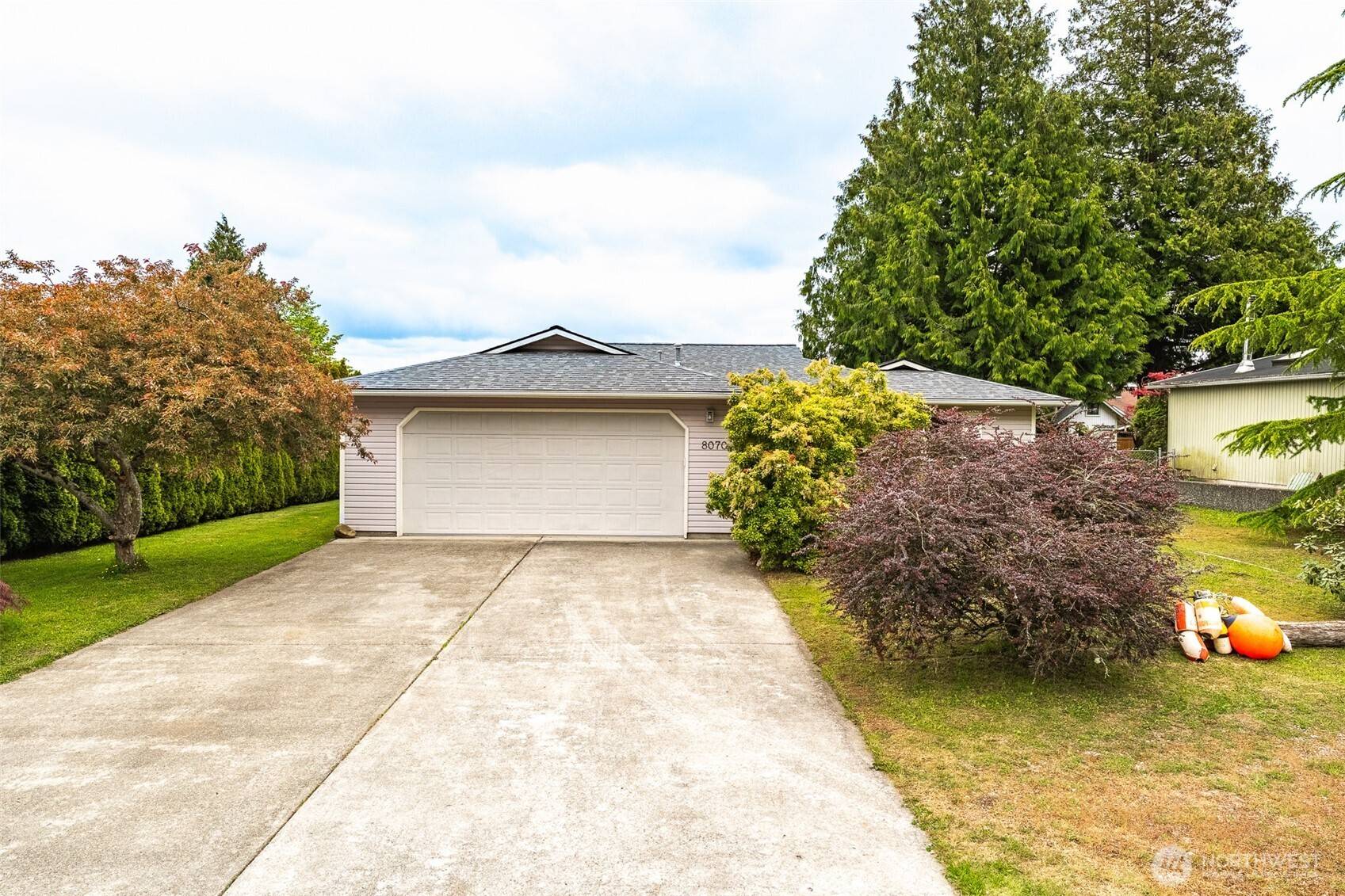 Blaine, WA 98230,8070 Kispiox RD