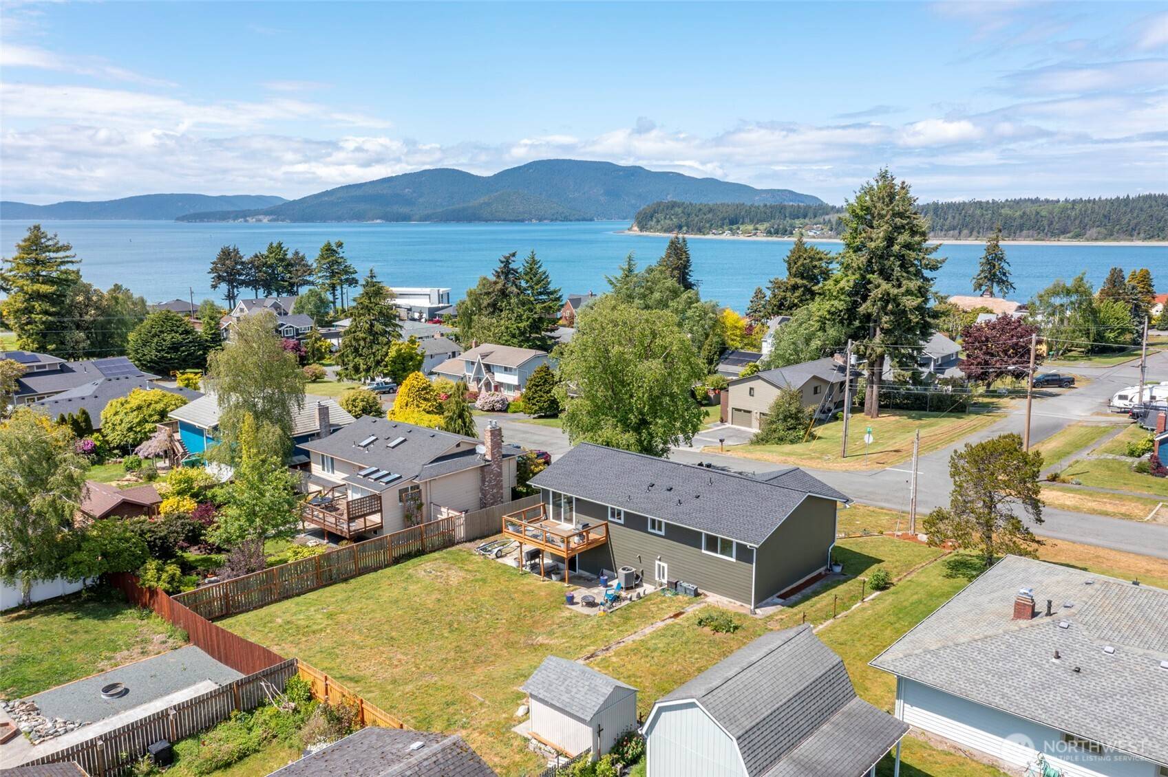 Anacortes, WA 98221,2101 11th ST