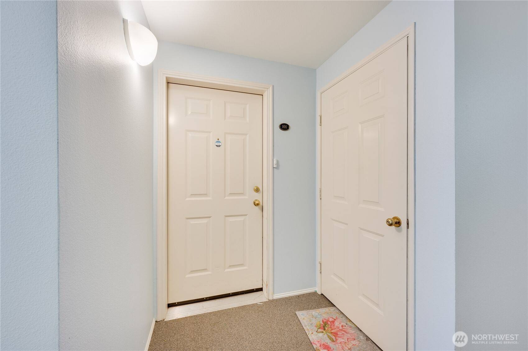 Kenmore, WA 98028,18210 73rd AVE NE #101