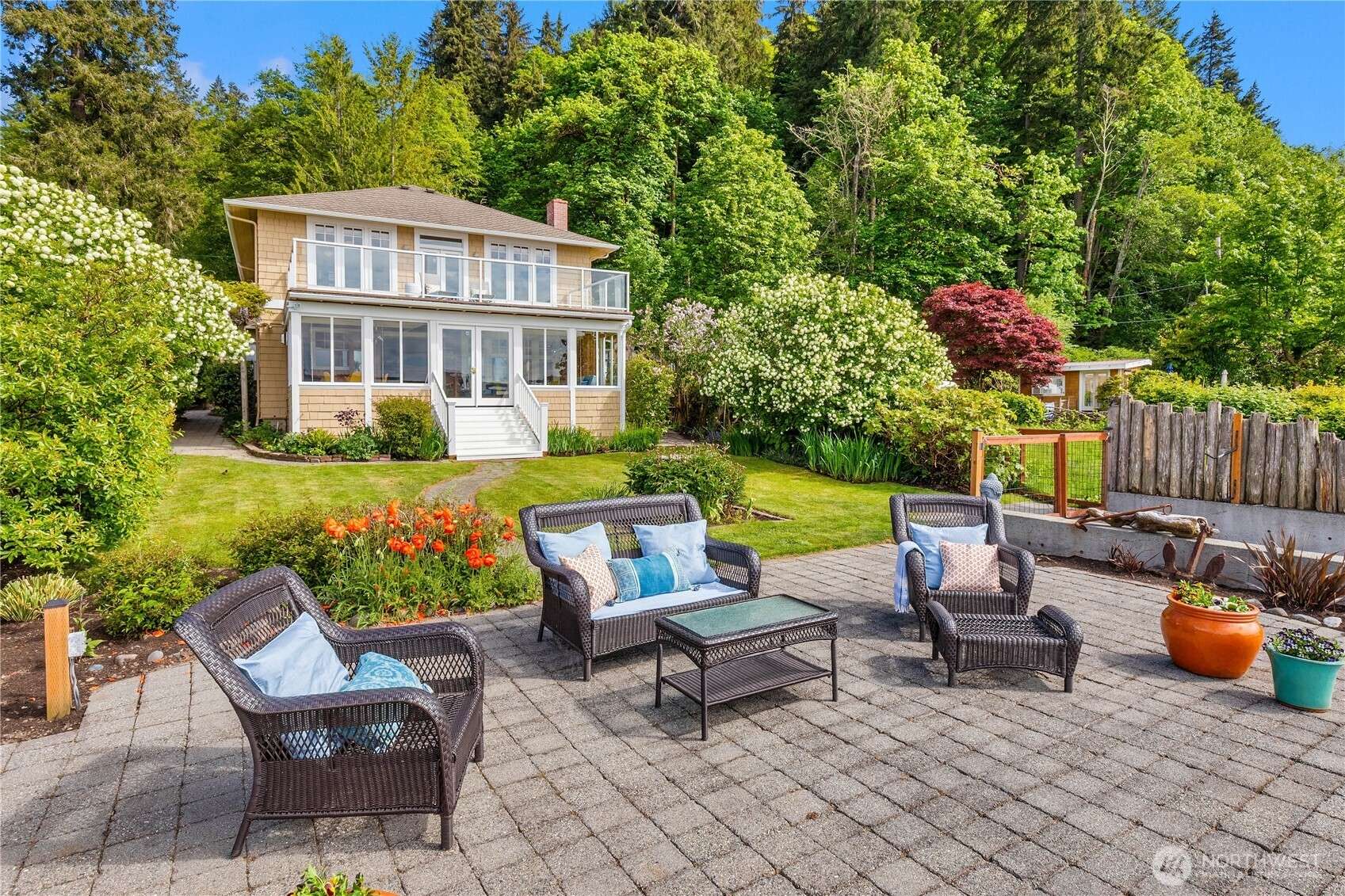 Vashon, WA 98070,14010 SW Bates Rd.
