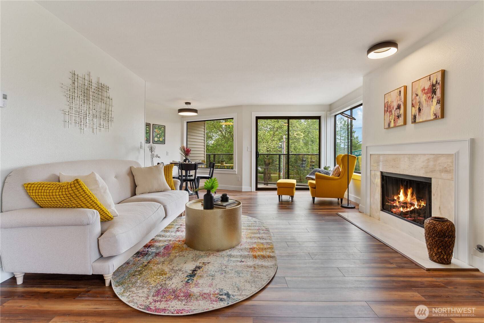 Seattle, WA 98103,7850 E Green Lake DR N #204
