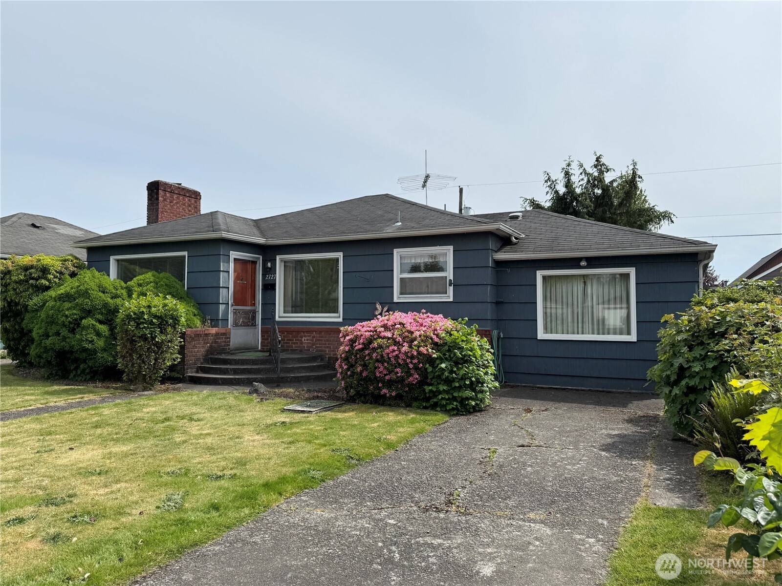 Longview, WA 98632,2727 Maple ST