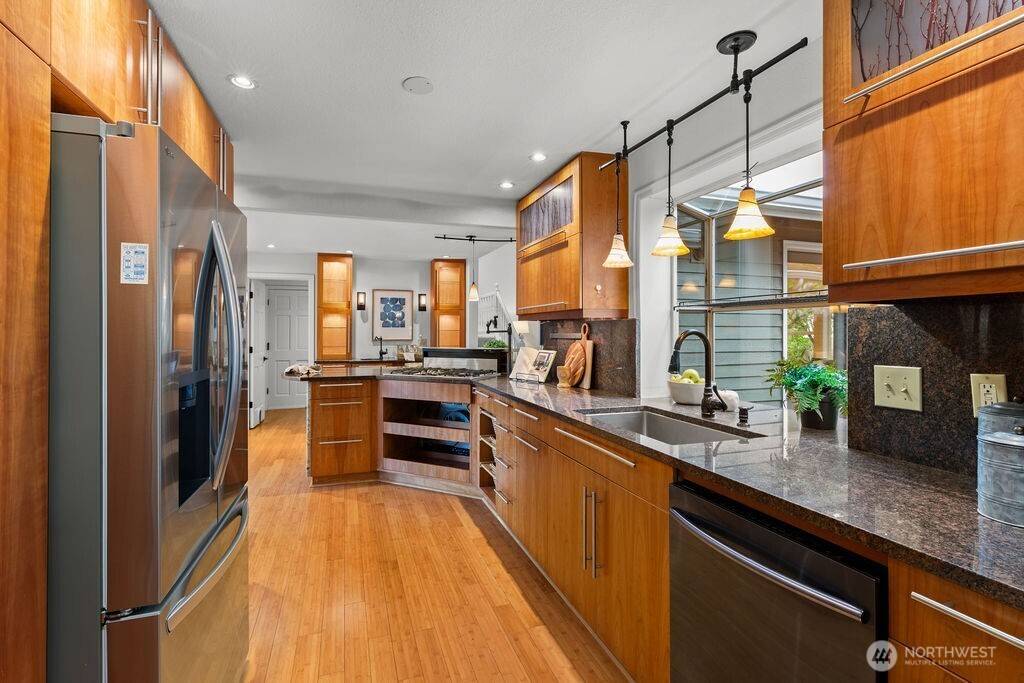 Bellevue, WA 98008,1216 179th PL NE