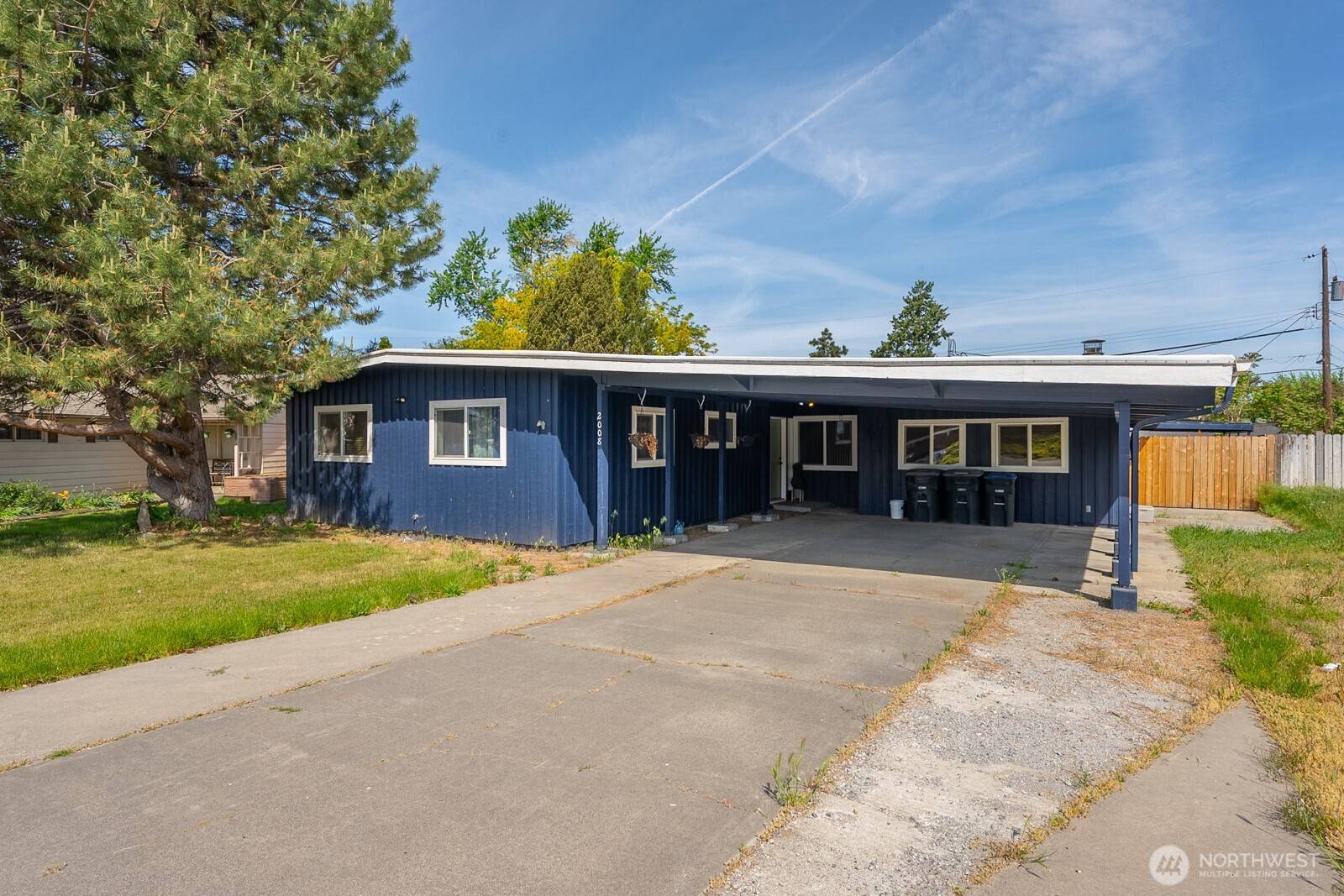 Moses Lake, WA 98837,2008 S Belair DR