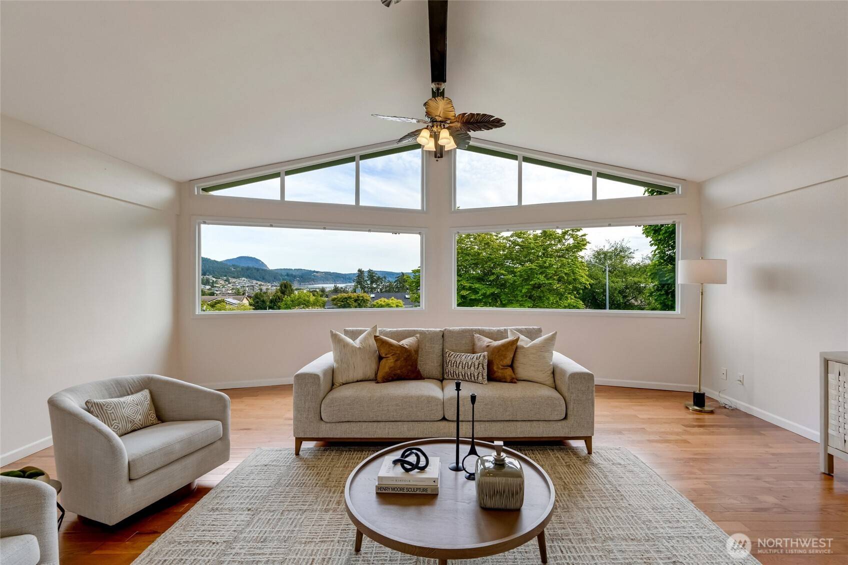 Anacortes, WA 98221,5714 Sugarloaf ST