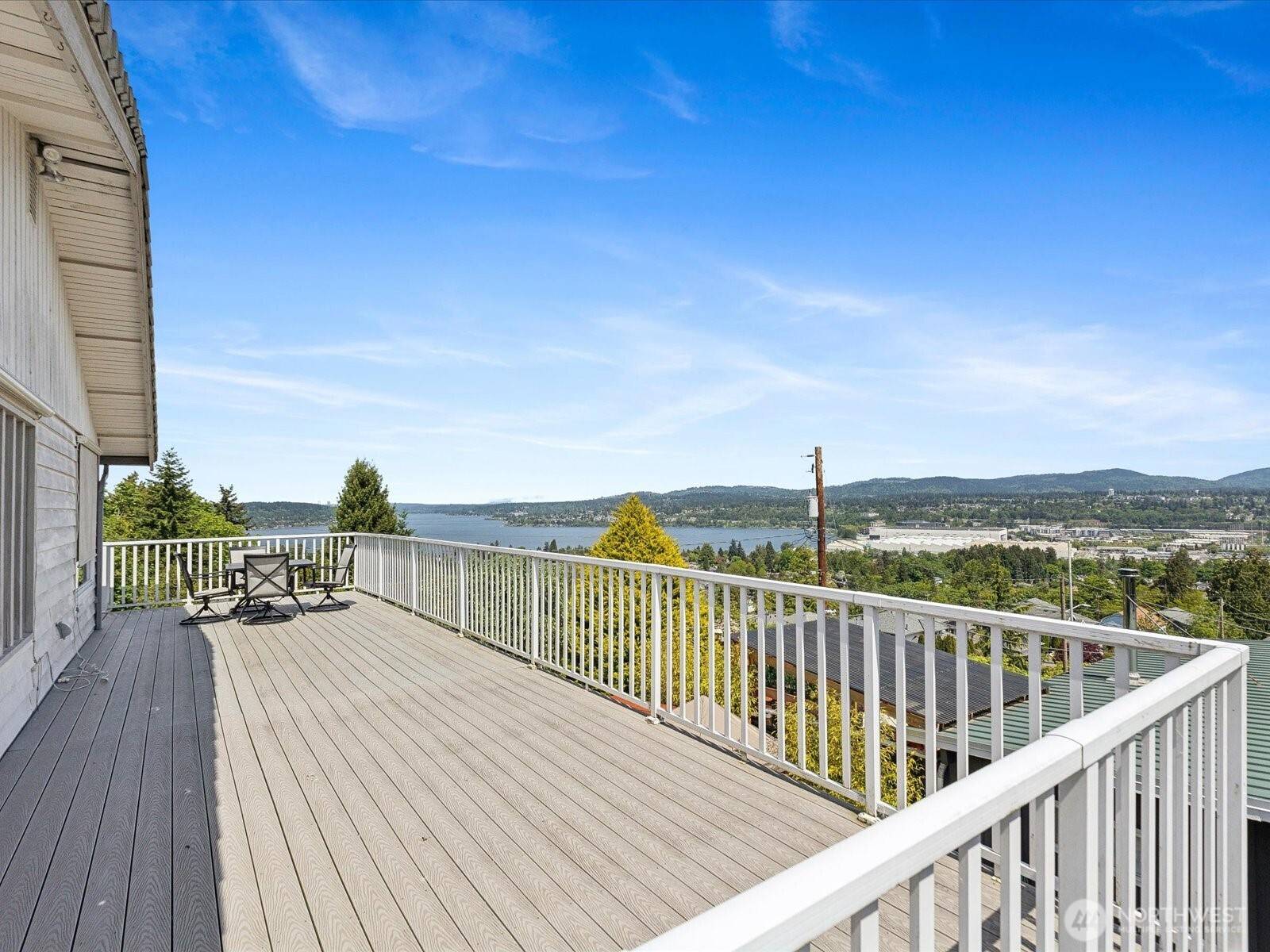 Seattle, WA 98178,8205 S 123rd PL