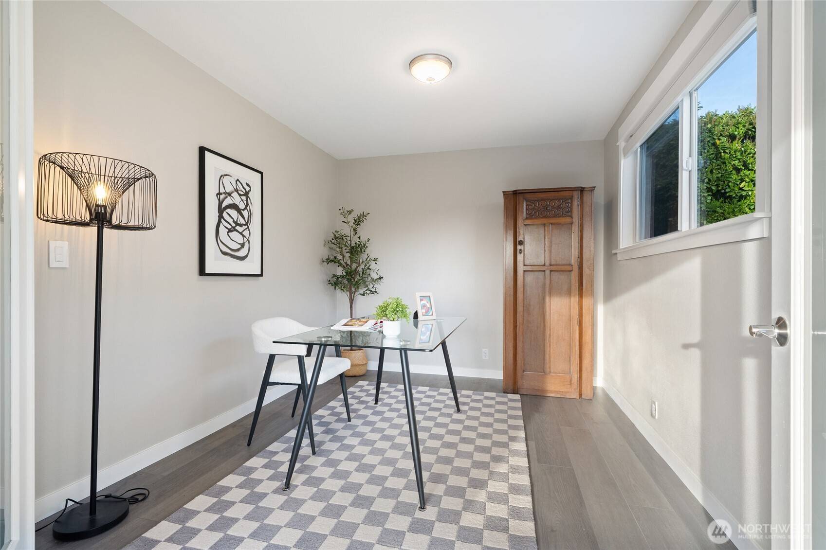 Renton, WA 98057,420 Renton AVE S