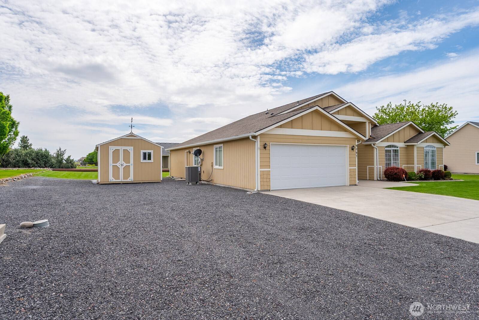 Moses Lake, WA 98838,9061 Castlewood DR SE