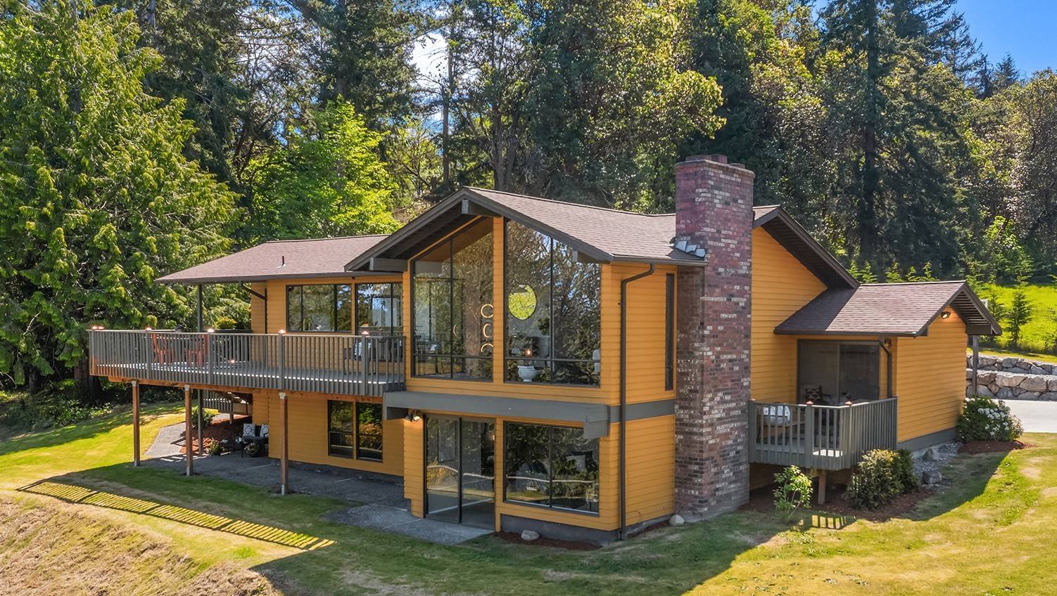 Vashon, WA 98070,23322 63rd AVE SW