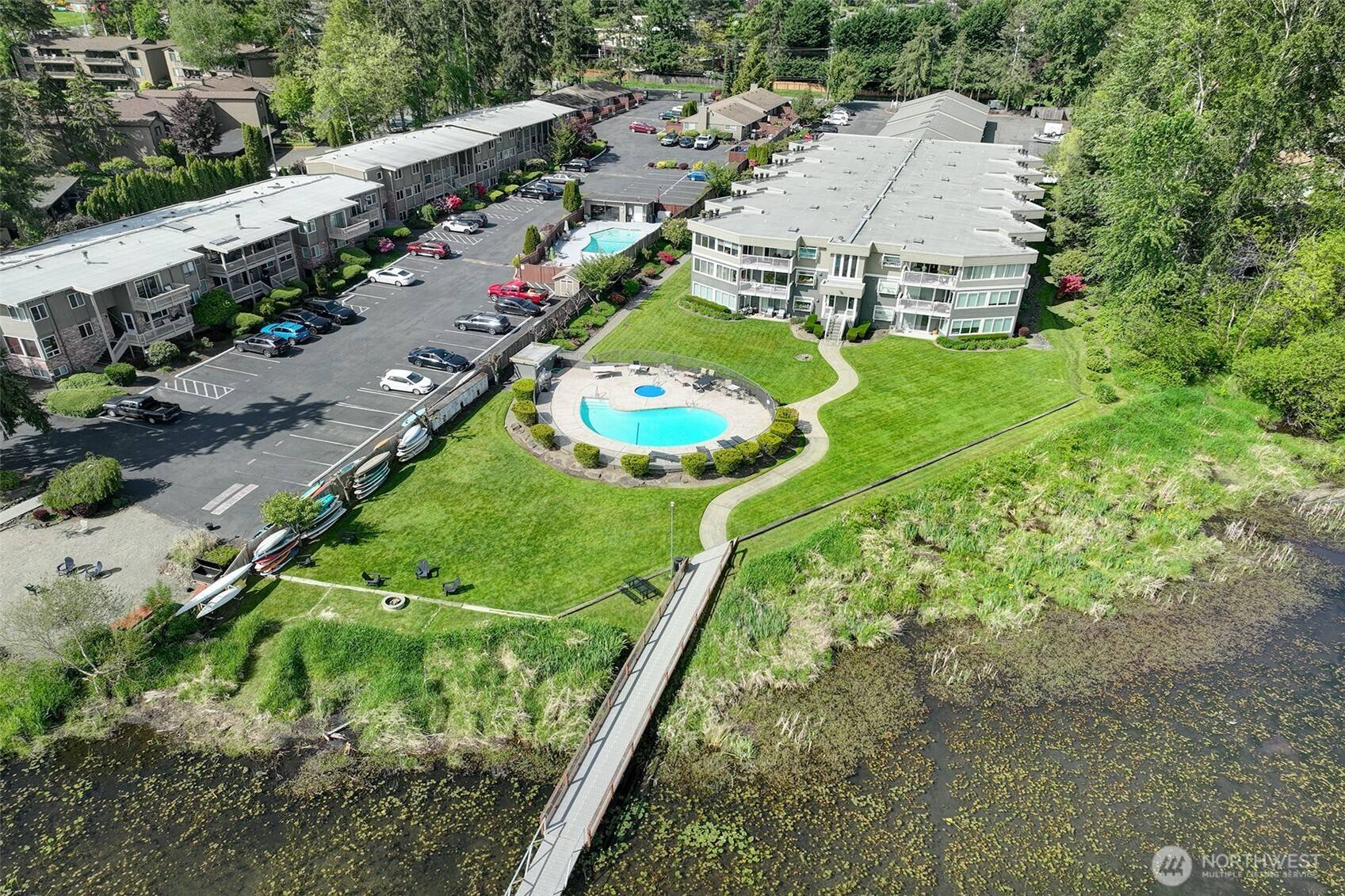 Redmond, WA 98052,4214 W Lake Sammamish Pkwy NE #202