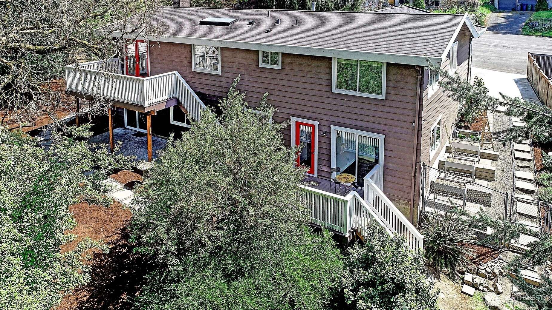 Kirkland, WA 98034,8612 NE 133rd ST