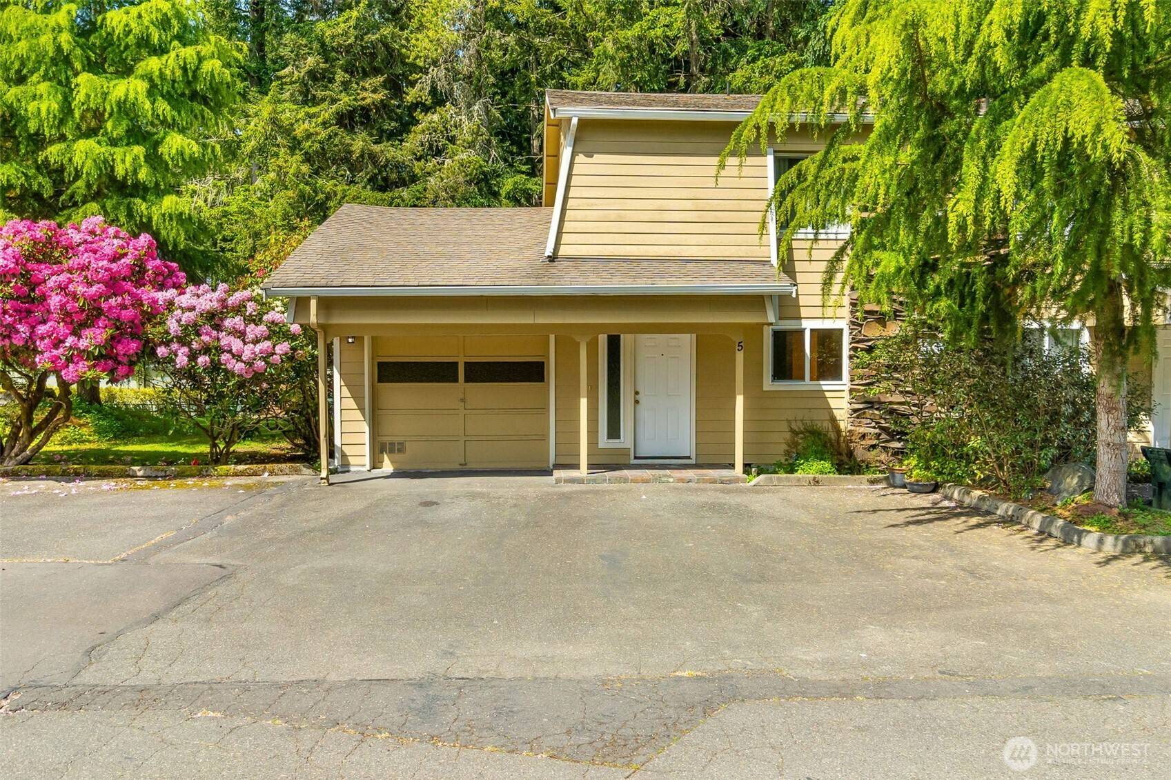 Olympia, WA 98501,3217 Yelm HWY #5
