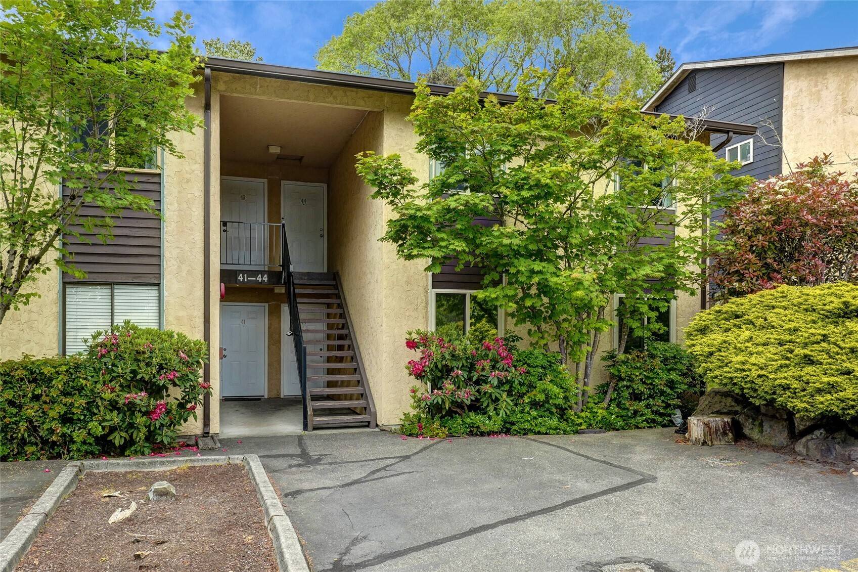 Kirkland, WA 98034,12520 NE 145th ST #E42