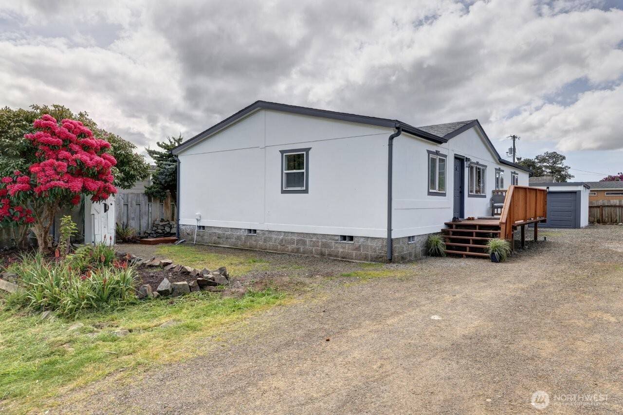 Long Beach, WA 98631,107 13th St