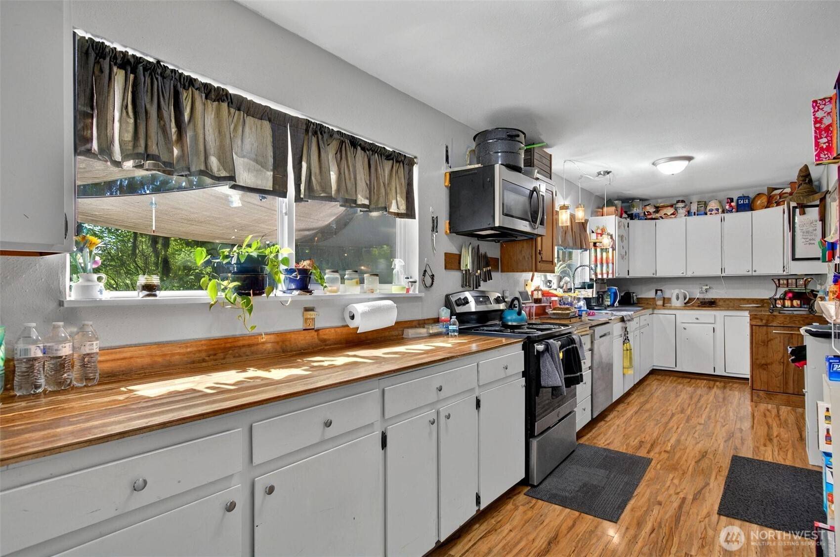 Longview, WA 98632,1224 Coal Creek RD