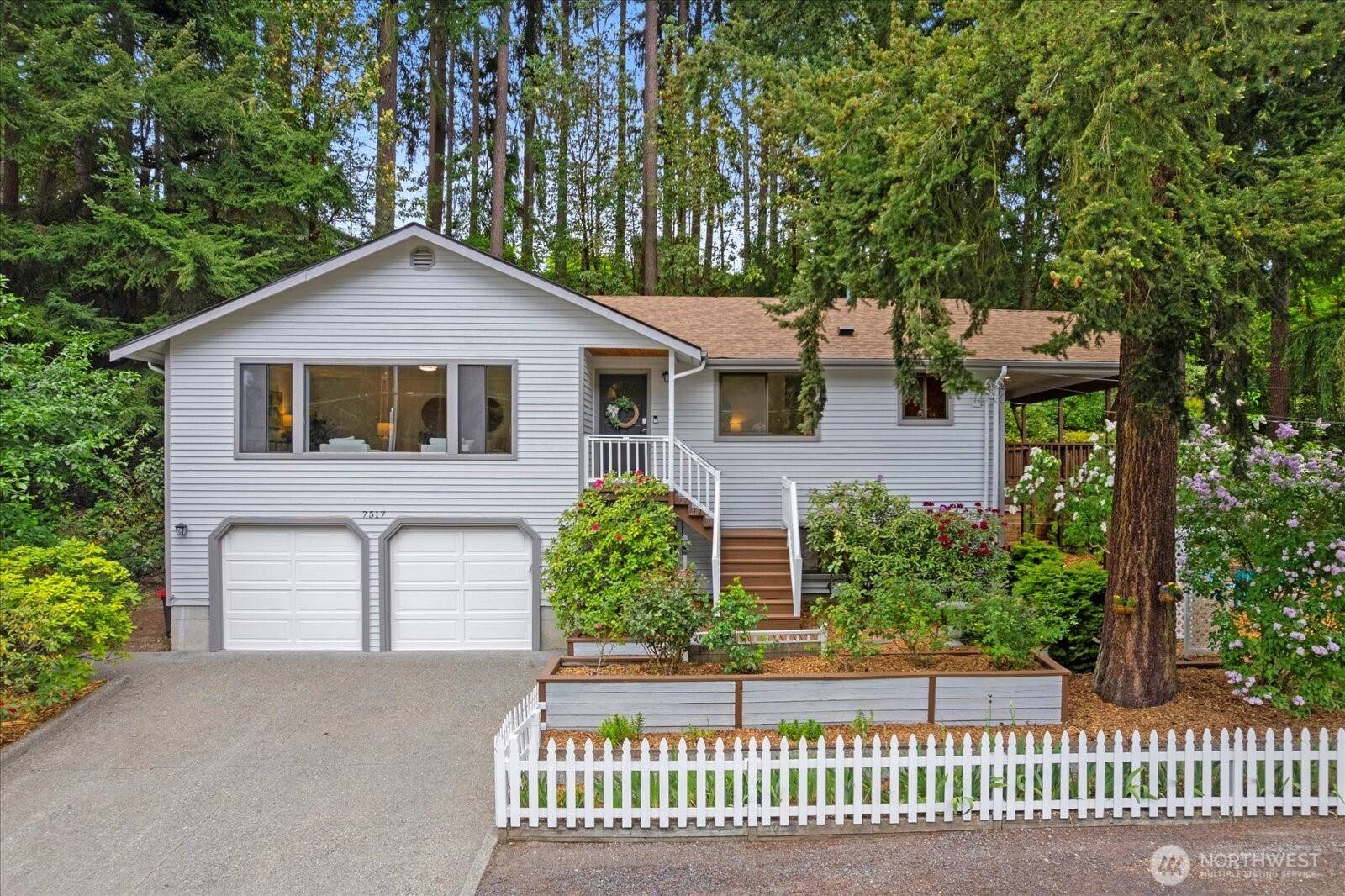 Edmonds, WA 98026,7517 Olympic View DR