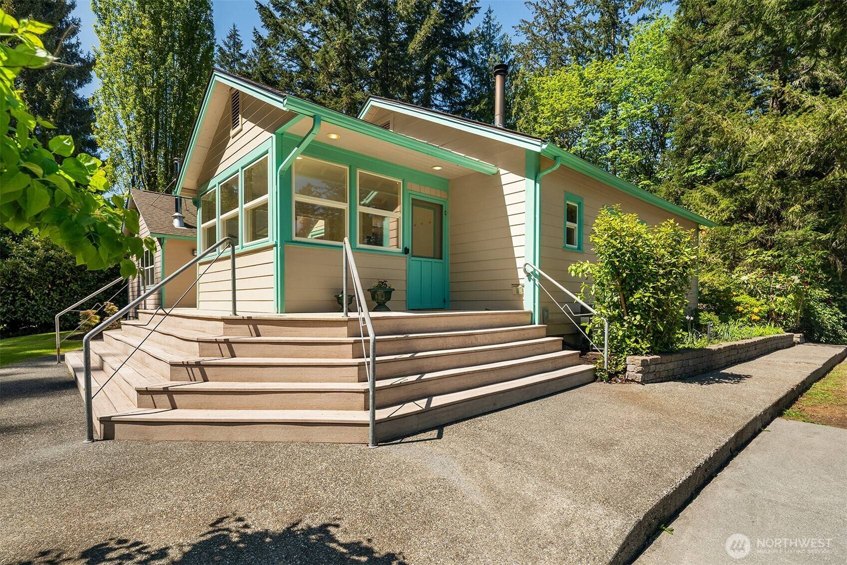 Vashon, WA 98070,11607 SW Cove RD