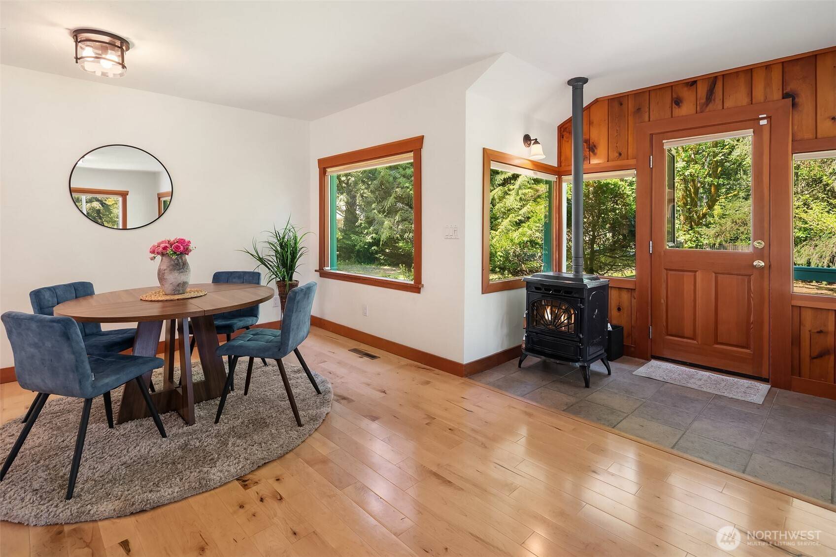 Vashon, WA 98070,11607 SW Cove RD