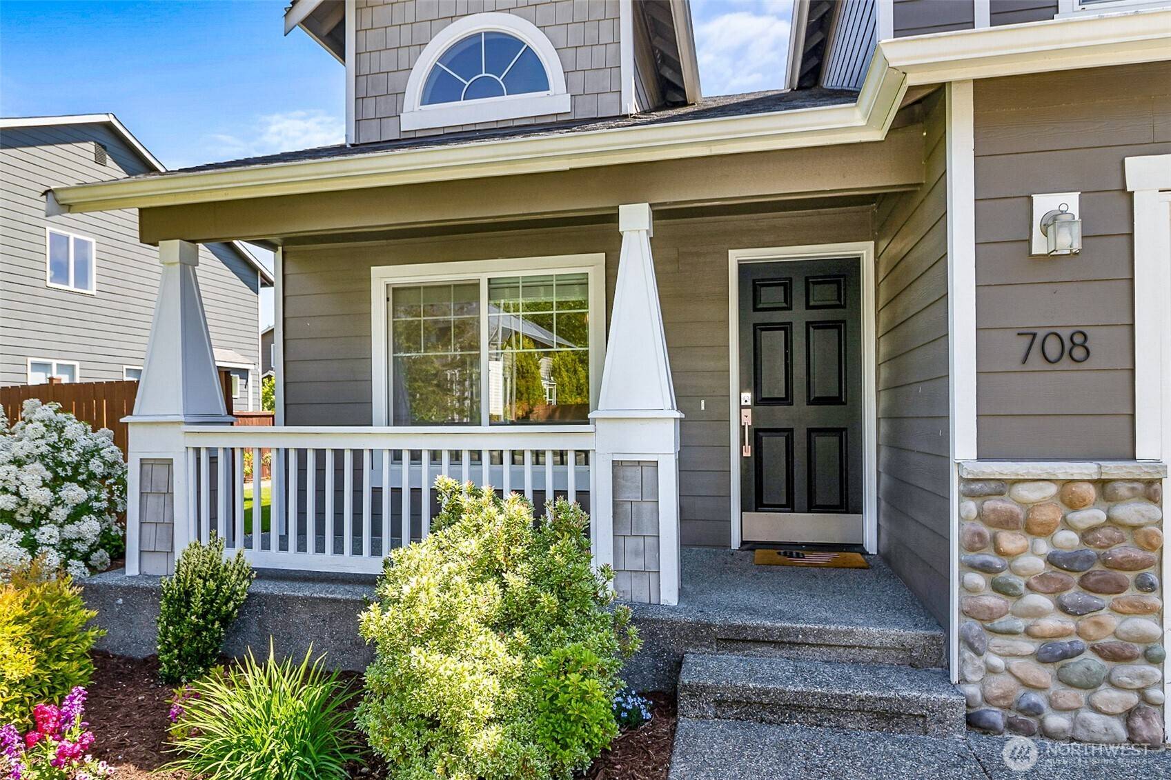 Renton, WA 98059,708 Rosario PL NE