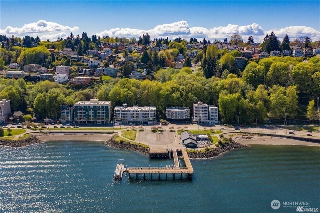 Seattle, WA 98126,1639 Harbor AVE SW #105