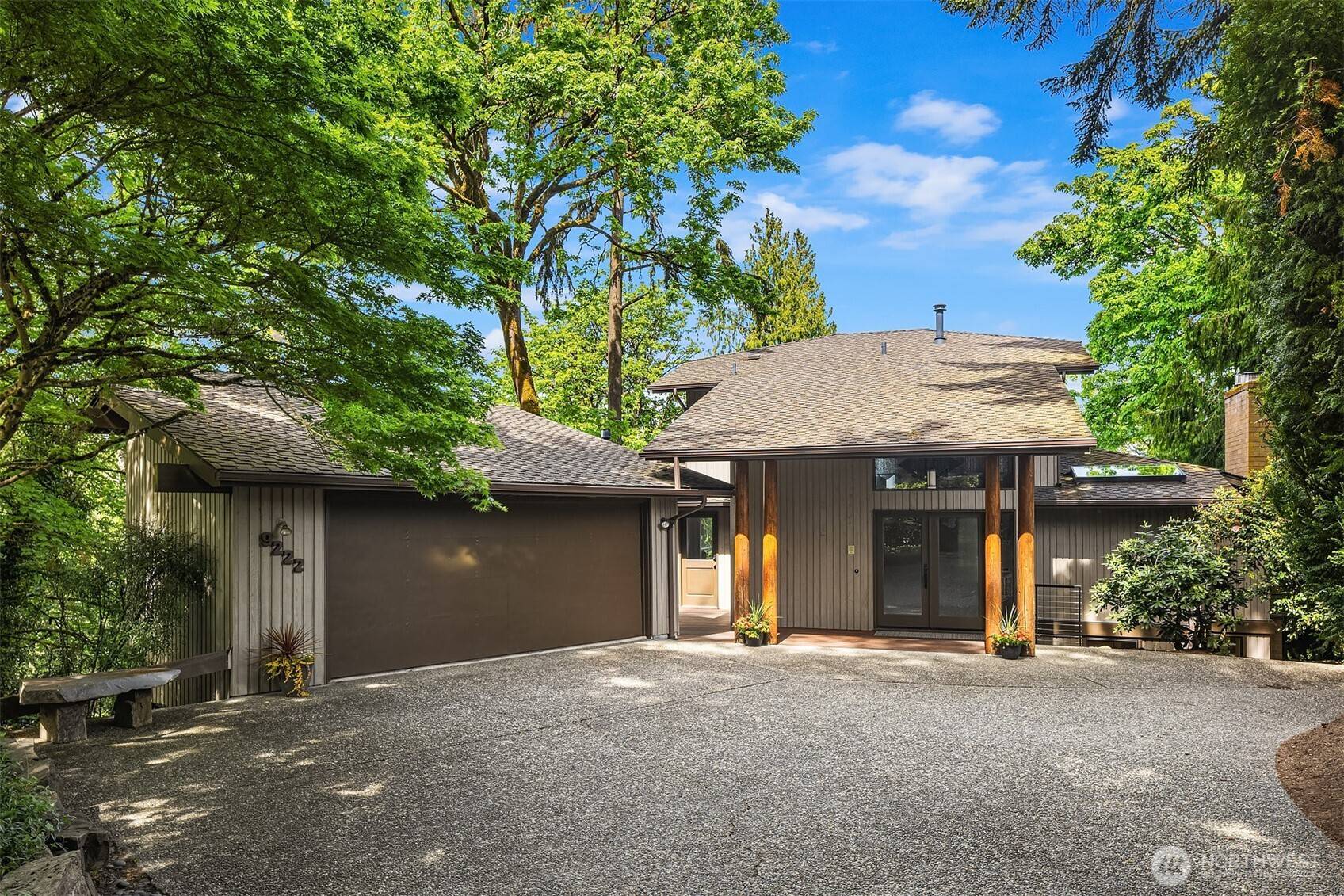 Mercer Island, WA 98040,9222 SE 46th ST